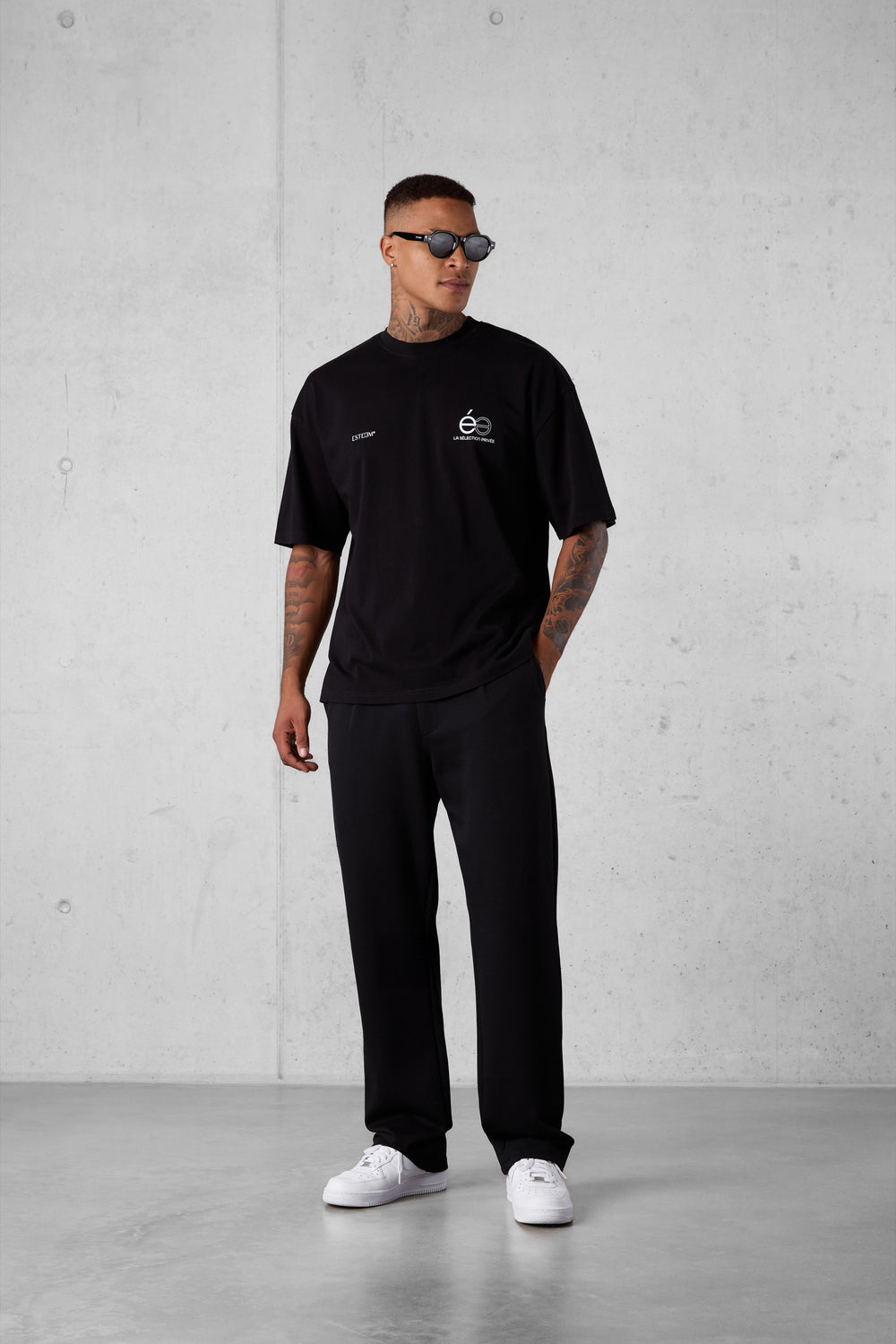 BLACK OPPOSÉ OVERSIZED TEE 2.0