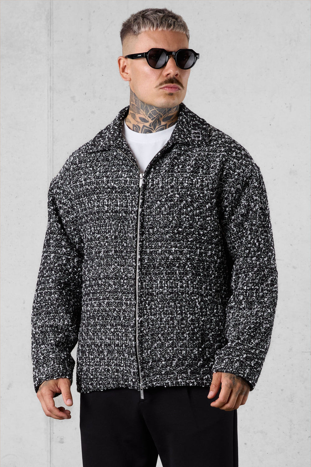 BLACK/WHITE PIXELATED OVERSIZED JACKET