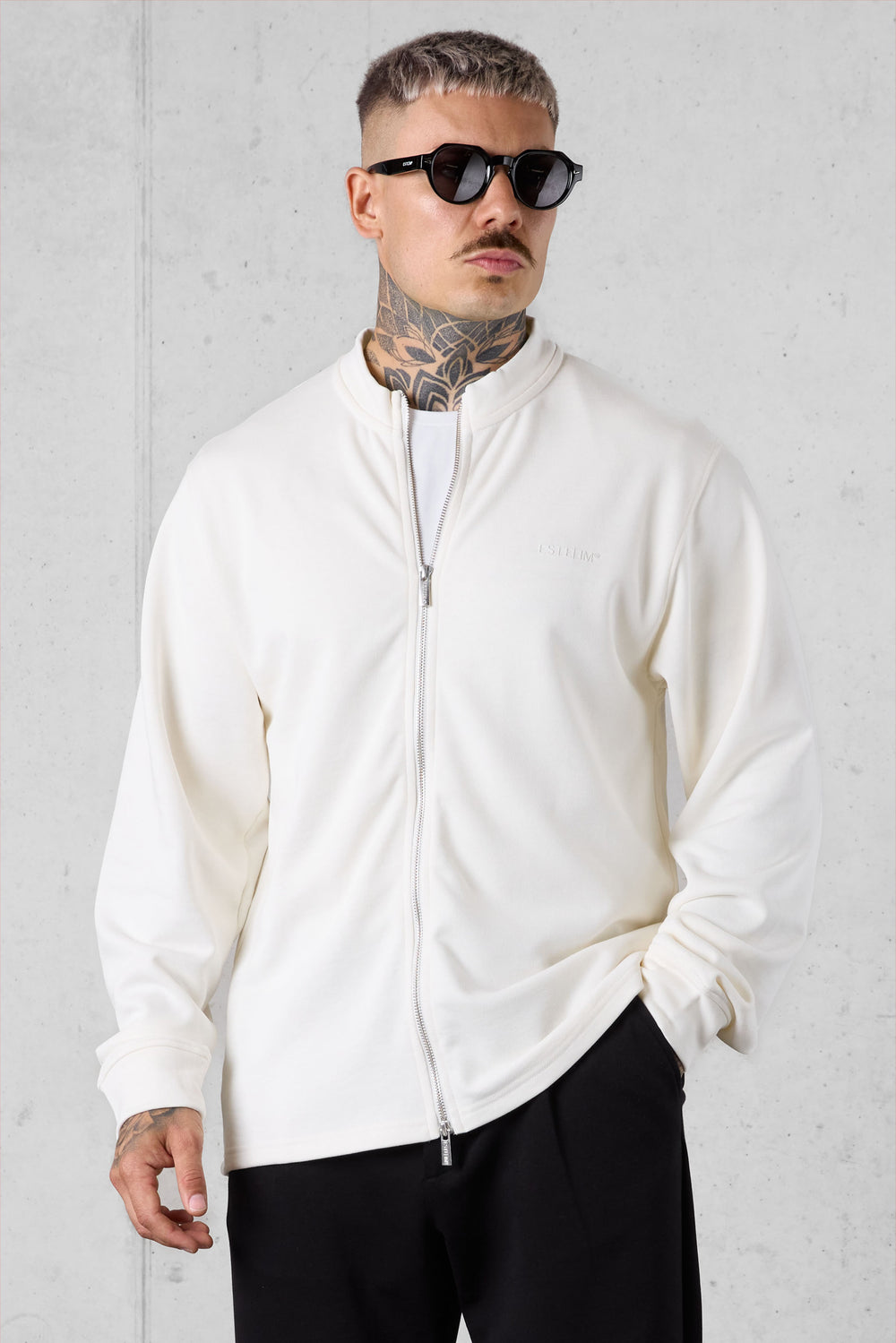 OFFWHITE ESSENTIAL ZIP SWEATER