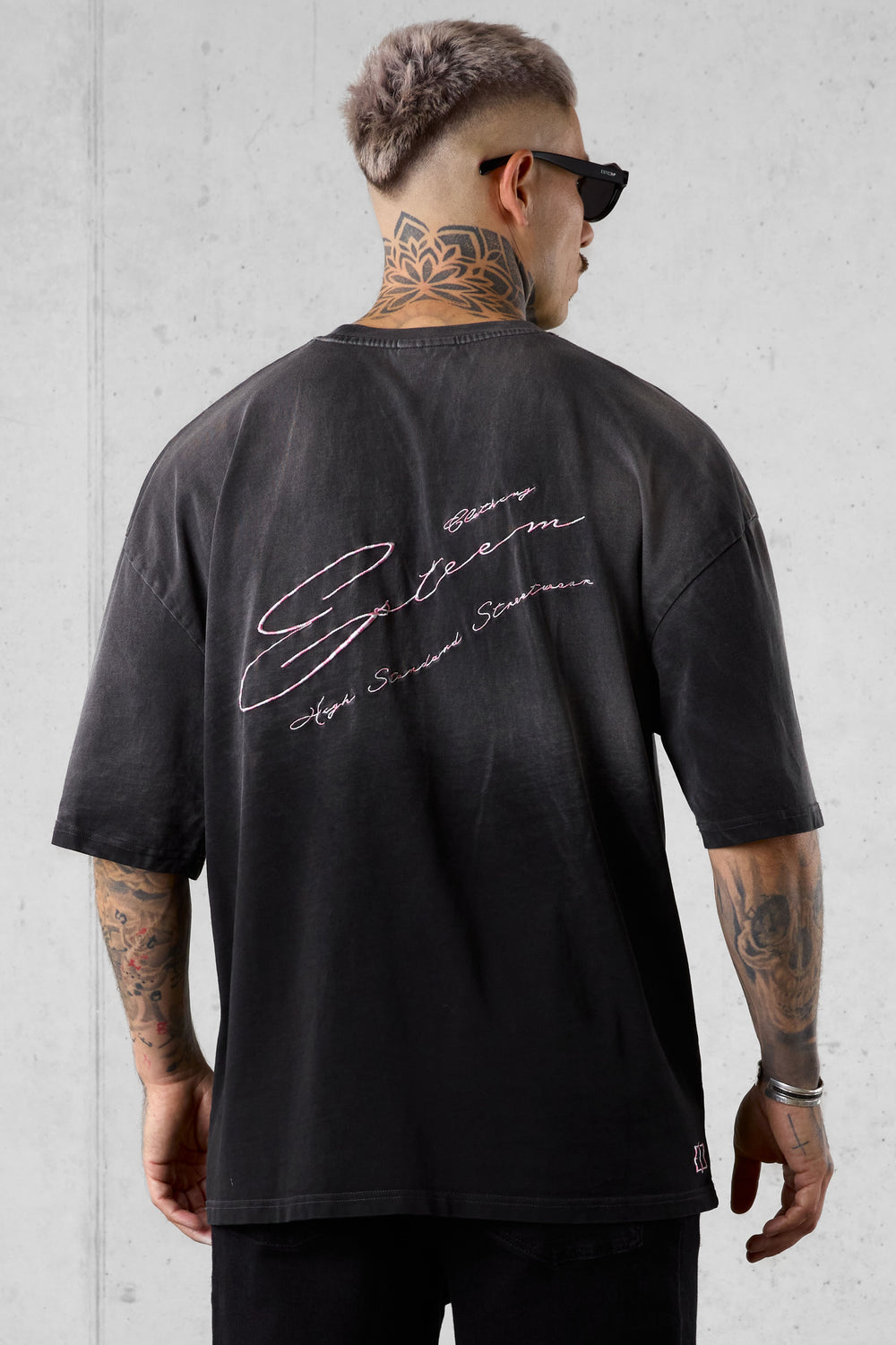 WASHED GREY HIGH STANDARD SIGNATURE OVERSIZED TEE