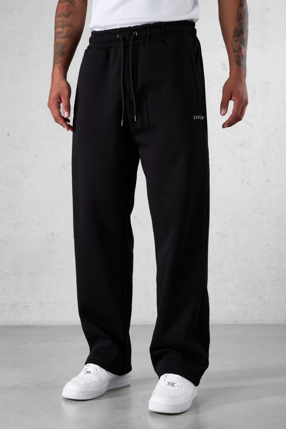 BLACK DISCREET BAGGY JOGGER