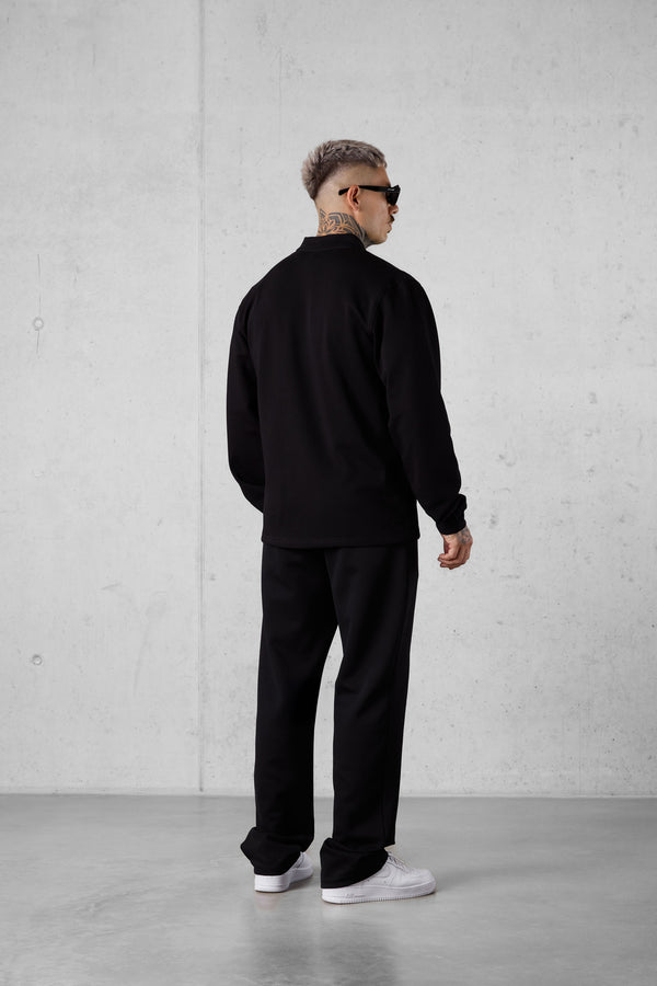 BLACK ESSENTIAL ZIP SWEATER