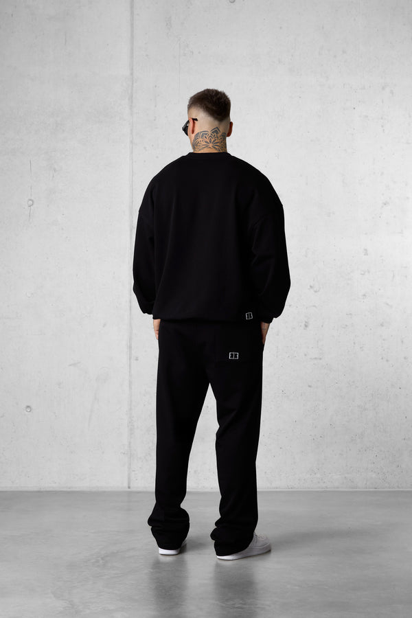 BLACK LOGOS OVERSIZED SWEATER
