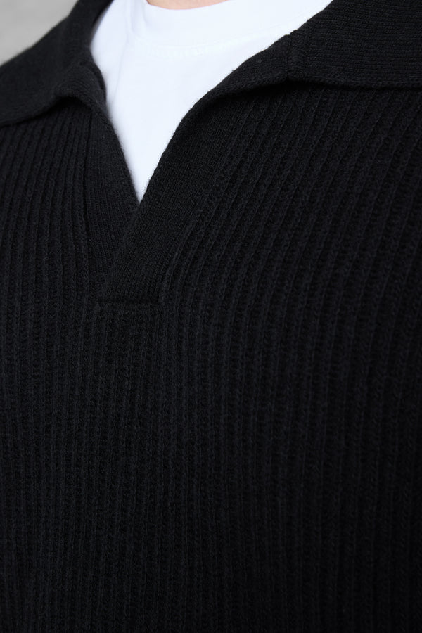 BLACK OVERSIZED KNIT POLO SWEATER