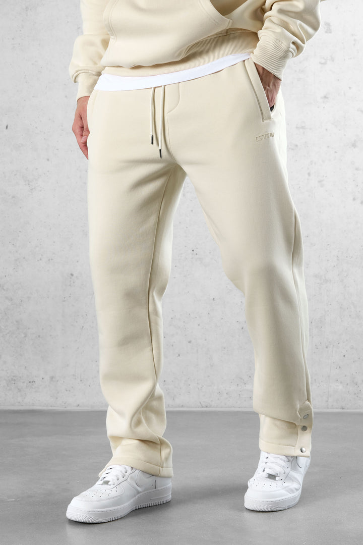 BEIGE ESSENTIAL BUTTONS JOGGER