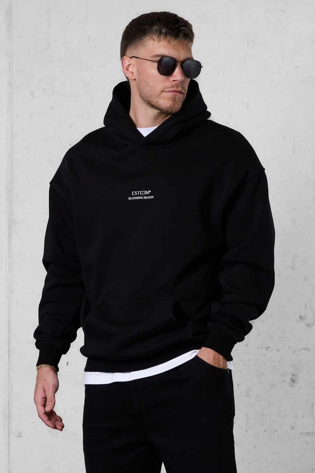 BLACK BLOOMING SEASON OVERSIZED HOODIE