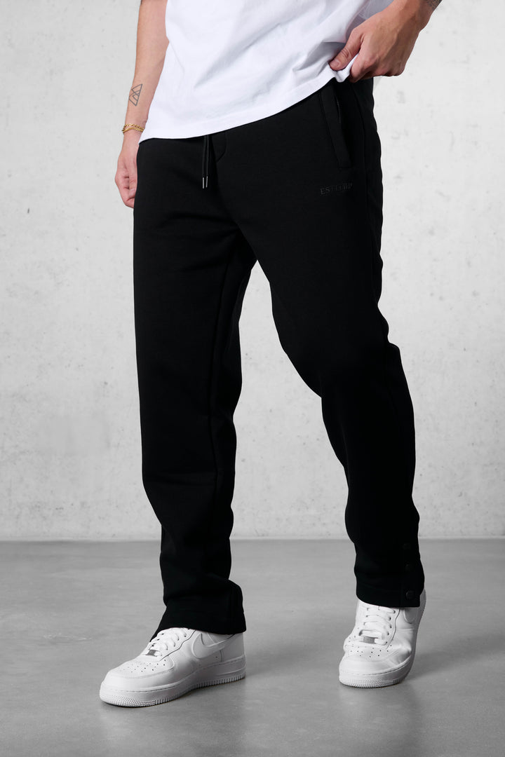 BLACK ESSENTIAL BUTTONS JOGGER