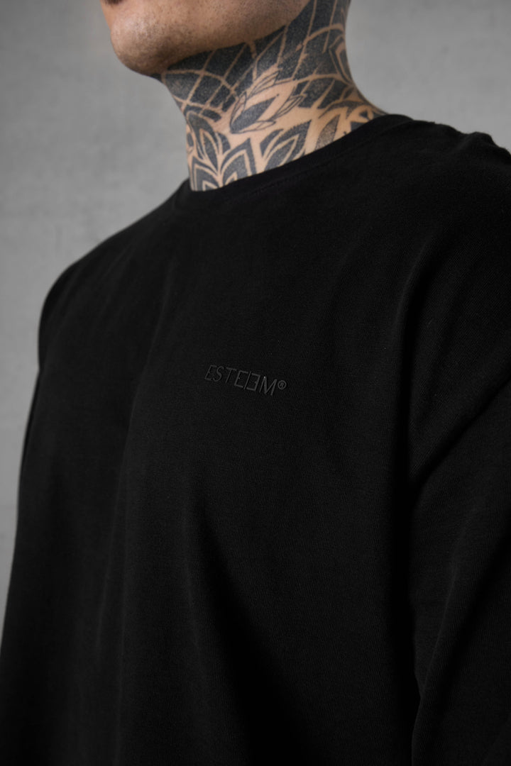 BLACK ESSENTIAL LONGSLEEVE