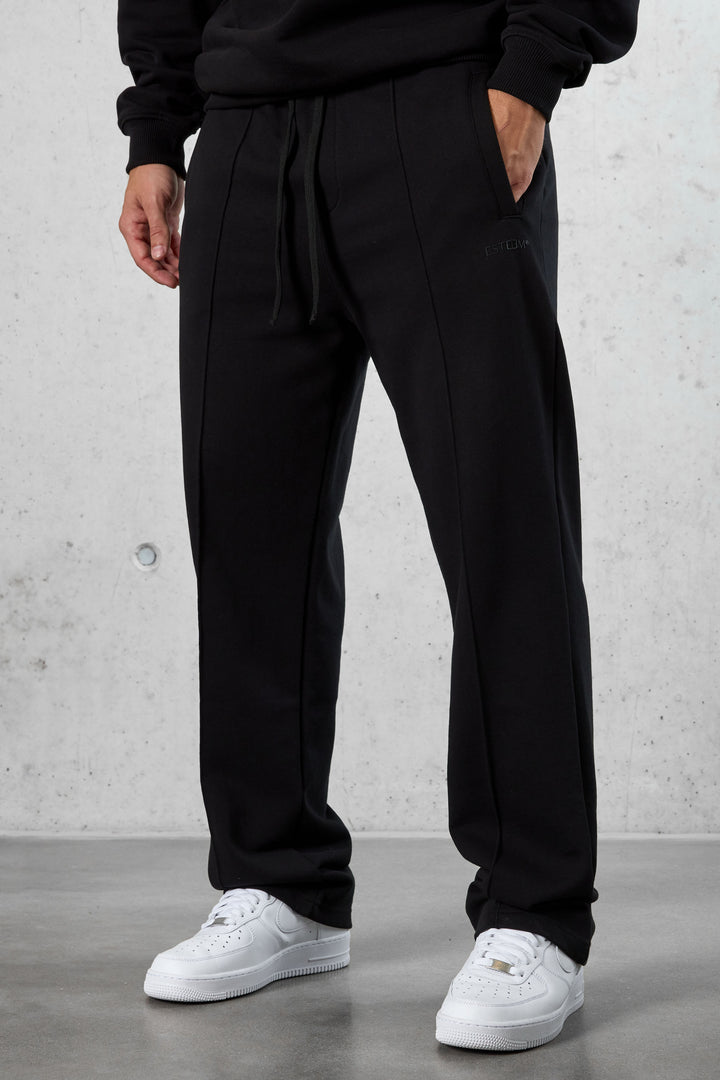 BLACK ESSENTIAL LOOSE SWEATPANTS