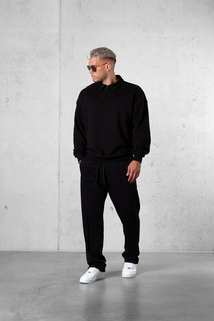 BLACK ESSENTIAL OVERSIZED HALFZIP SWEATER