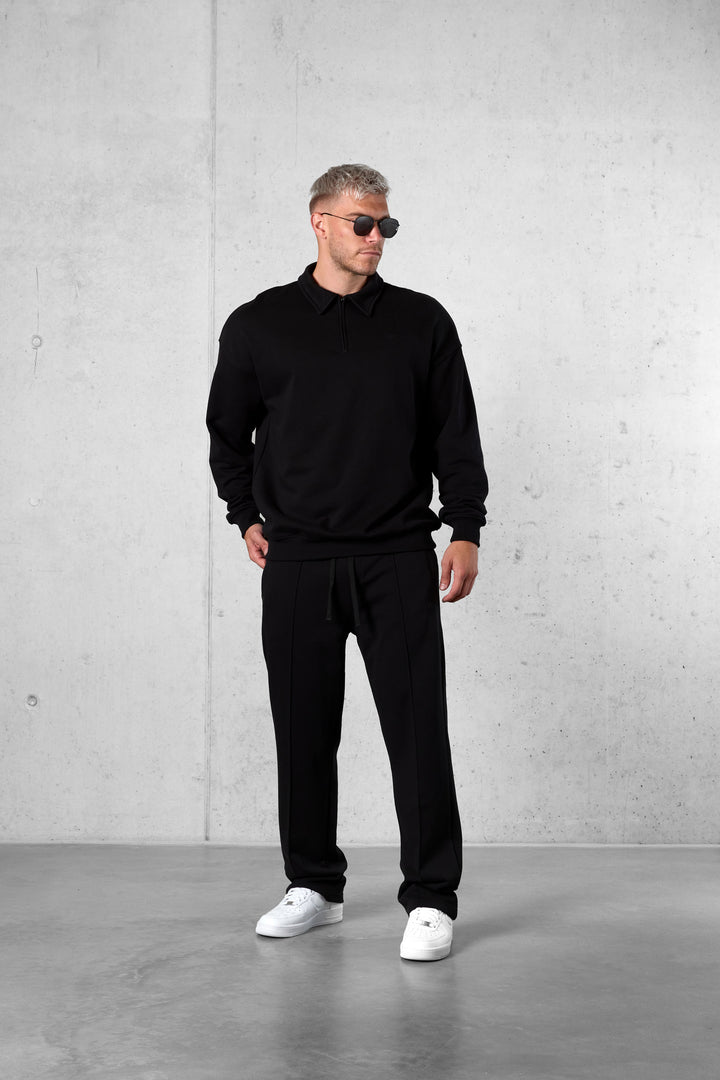 BLACK ESSENTIAL OVERSIZED HALFZIP SWEATER