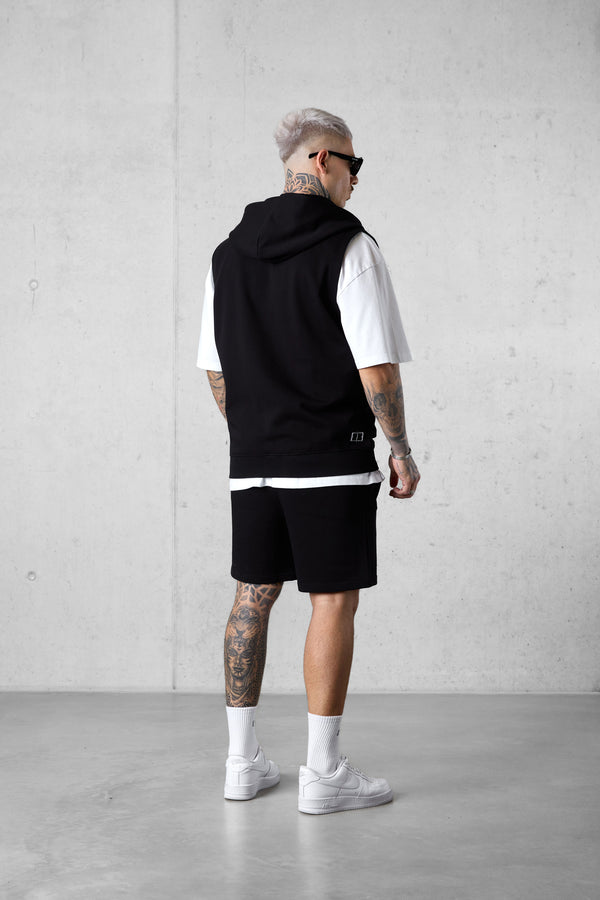BLACK ESSENTIAL SWEATVEST