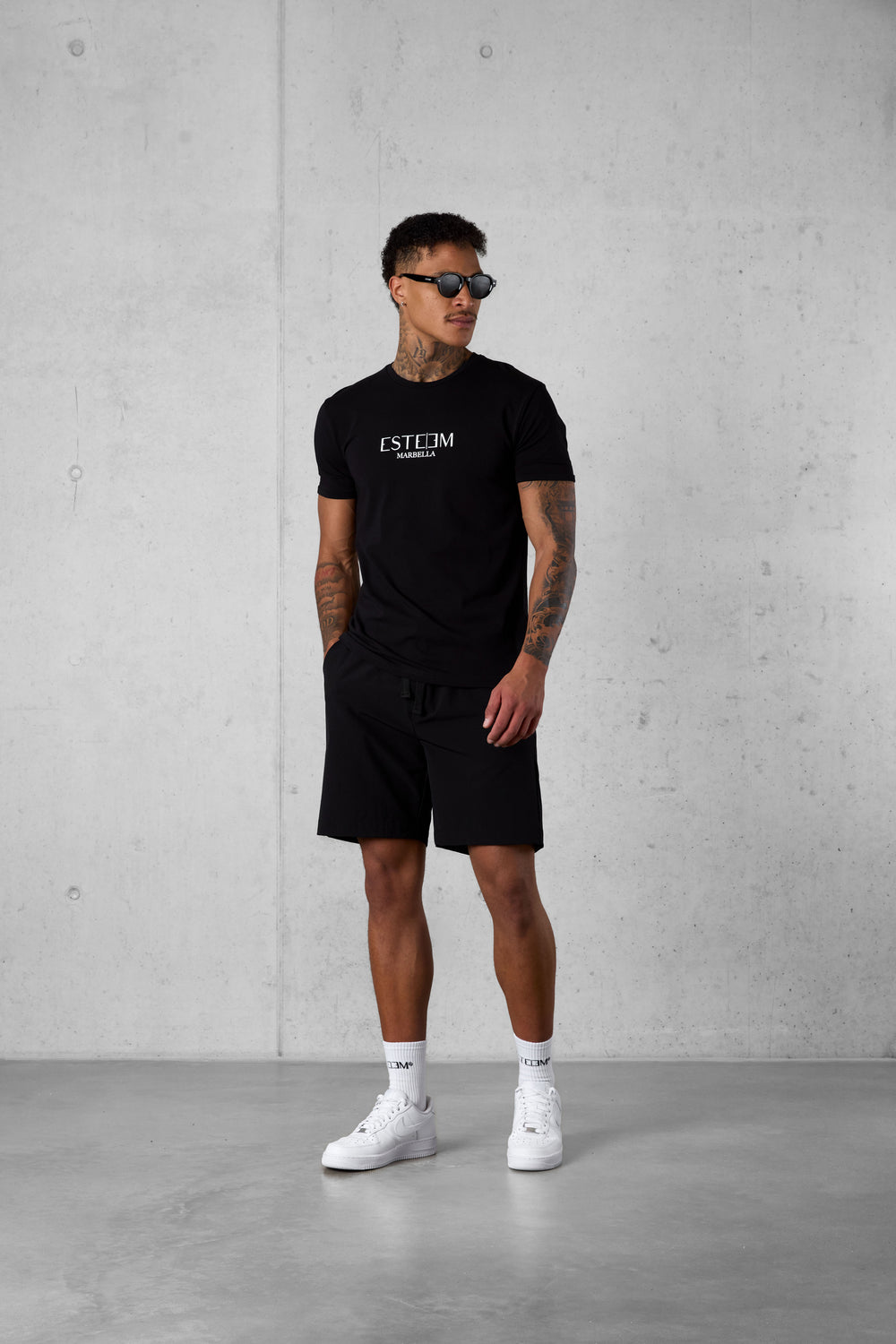 BLACK MARBELLA LOGO TEE