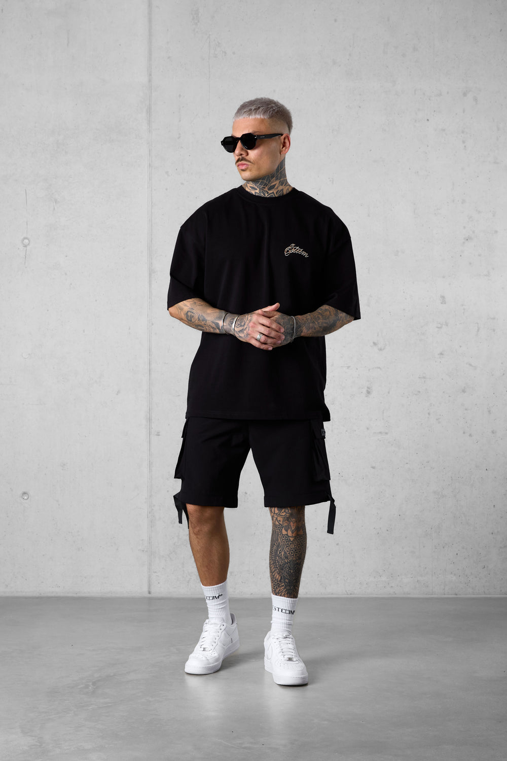BLACK MARBELLA SIGNATURE OVERSIZED TEE