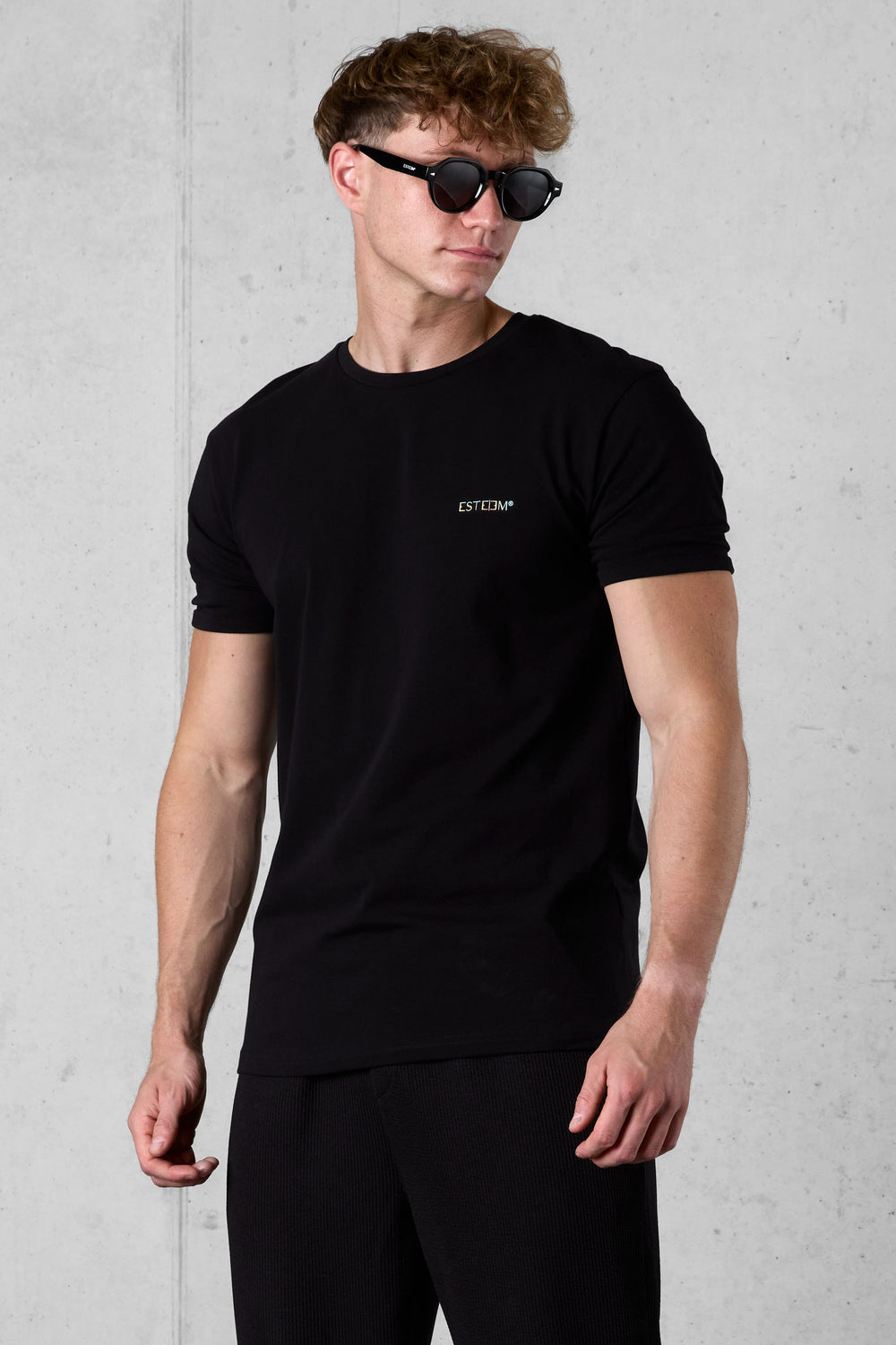 BLACK MIXED COLORS ESSENTIAL TEE