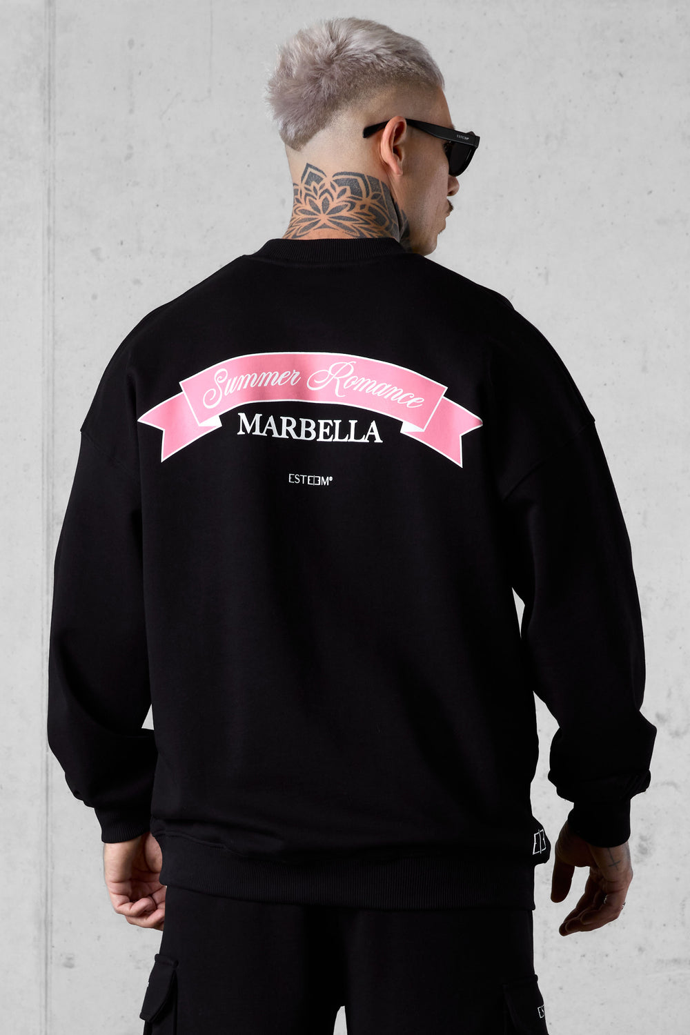 BLACK SUMMER ROMANCE OVERSIZED SWEATER