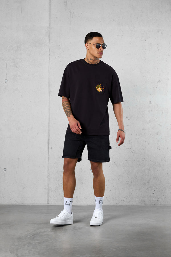 BLACK SUNSET POCKET OVERSIZED TEE