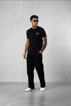 BLACK LOGO TEE
