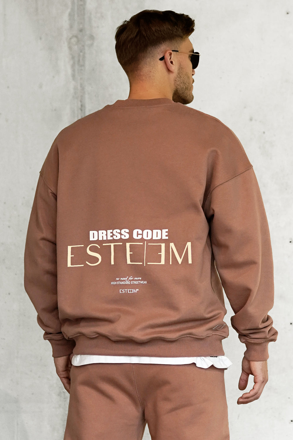 COGNAC DRESS CODE OVERSIZED SWEATER