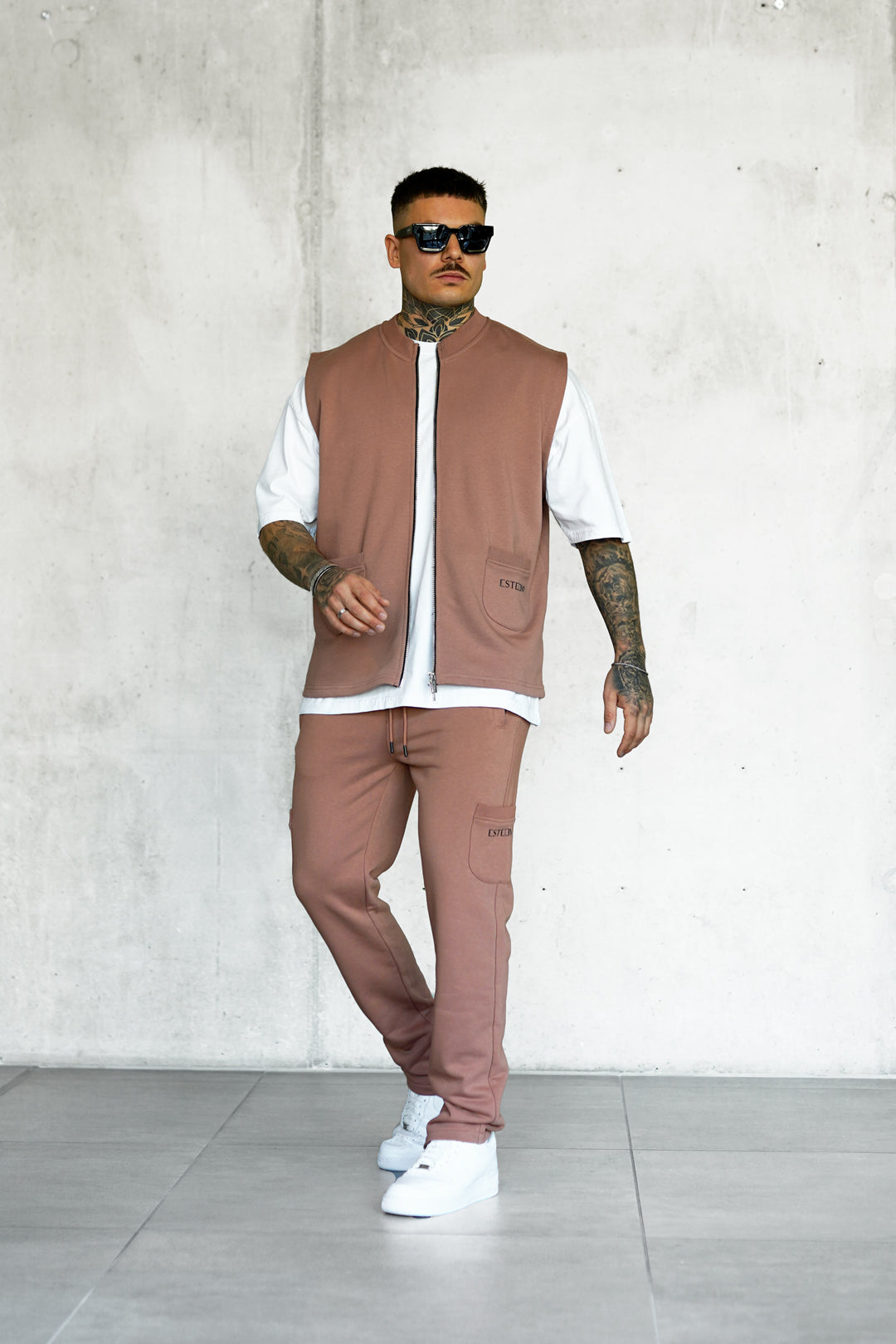 COGNAC DISCREET POCKET SWEATVEST