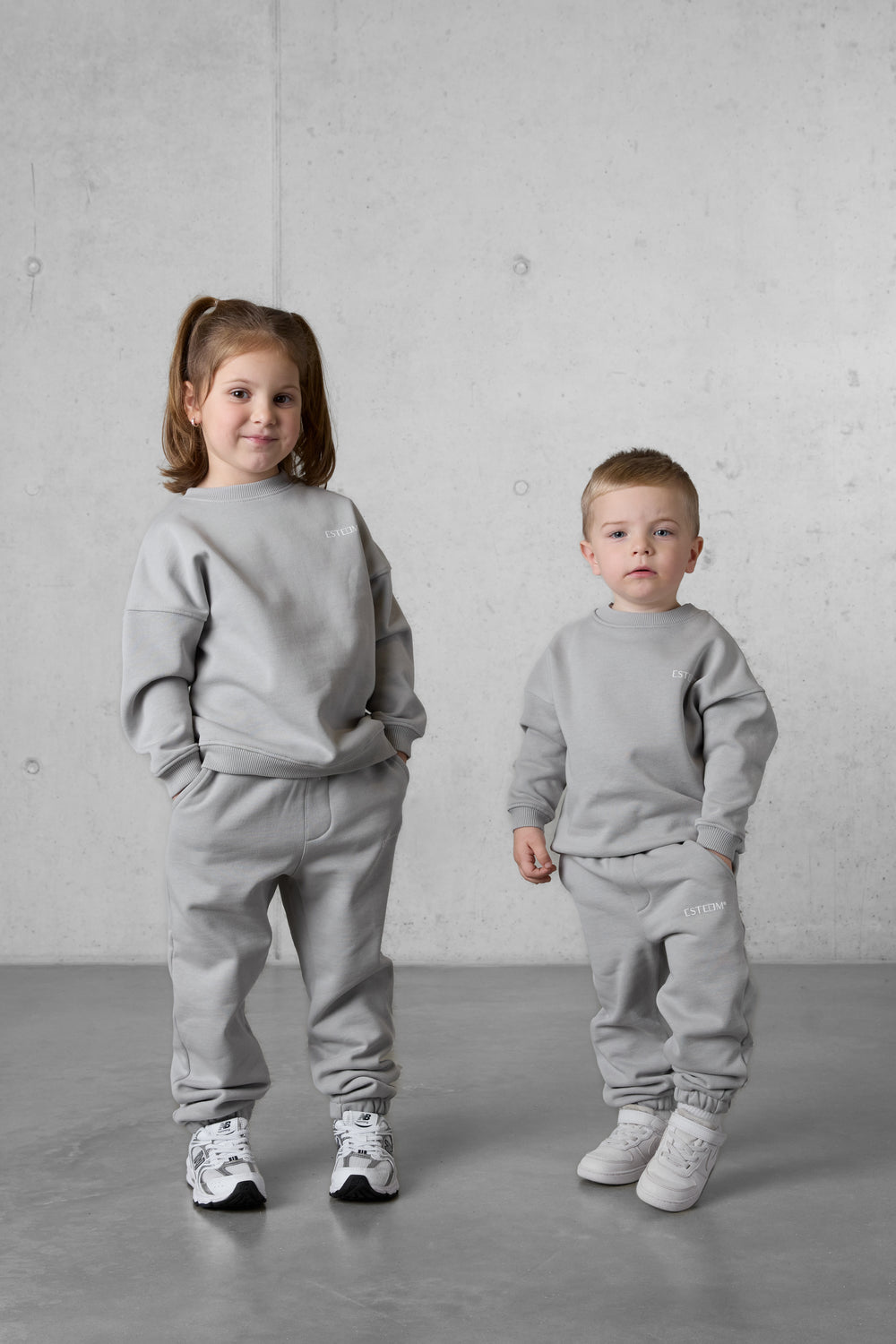 GREY DISCREET OVERSIZED SET