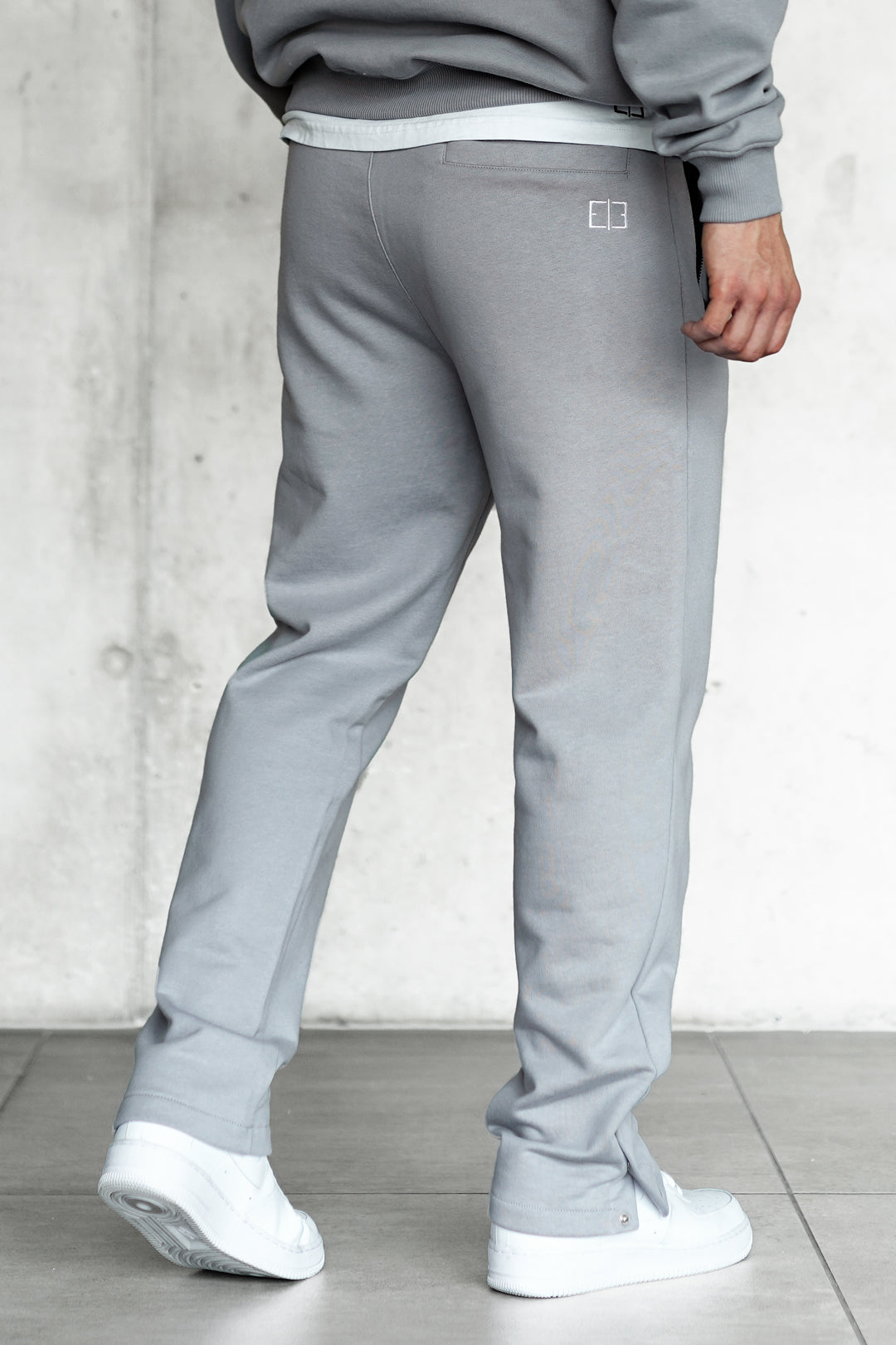 GREY BUTTONS JOGGER