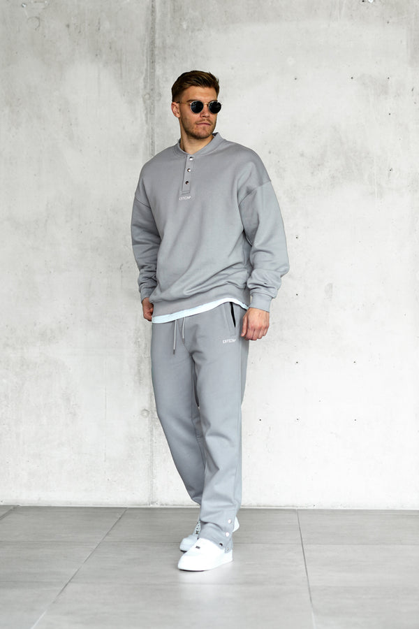 GREY BUTTONS OVERSIZED SWEATER