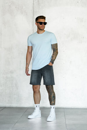 LIGHTBLUE DISCREET TEE