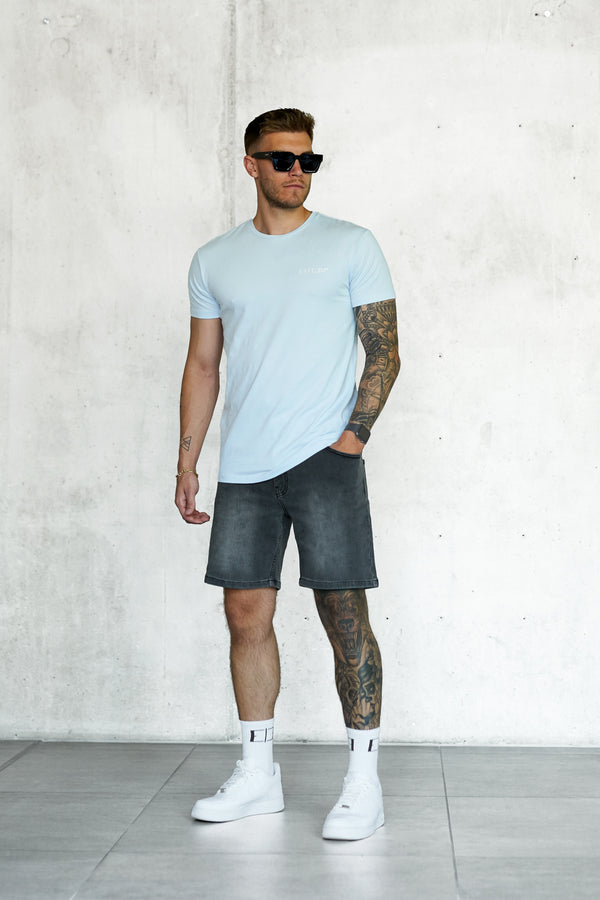 LIGHTBLUE DISCREET TEE