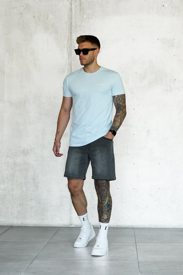 LIGHTBLUE DISCREET TEE