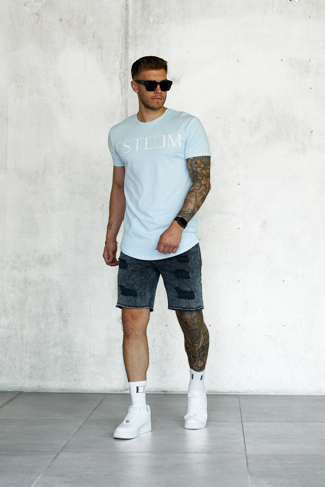 LIGHTBLUE LETTERING TEE