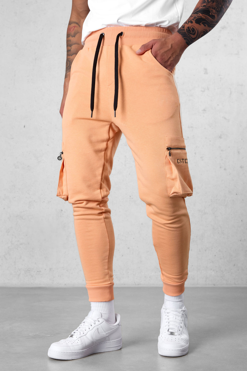 PEACH CARGO SWEATPANTS