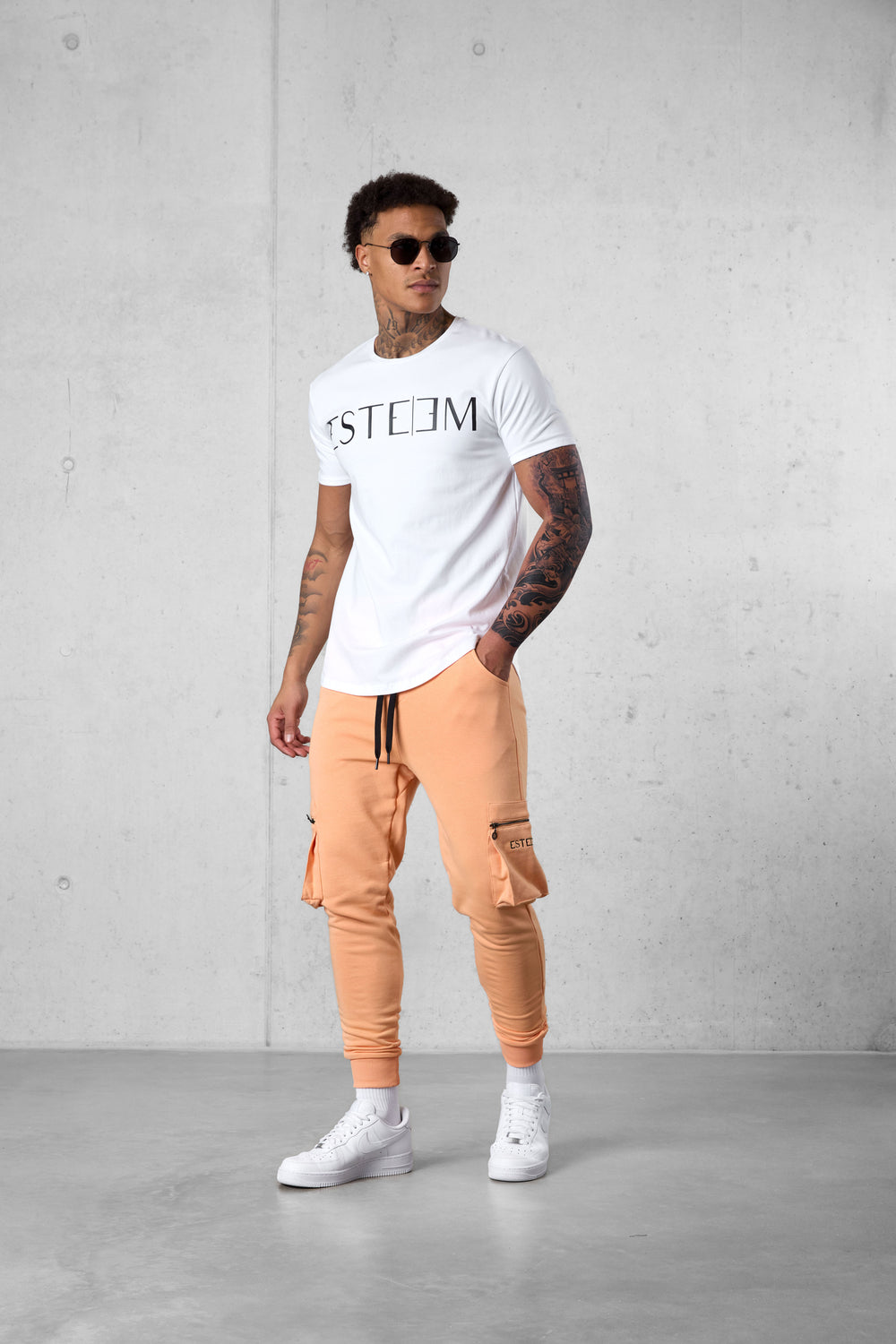 PEACH CARGO SWEATPANTS