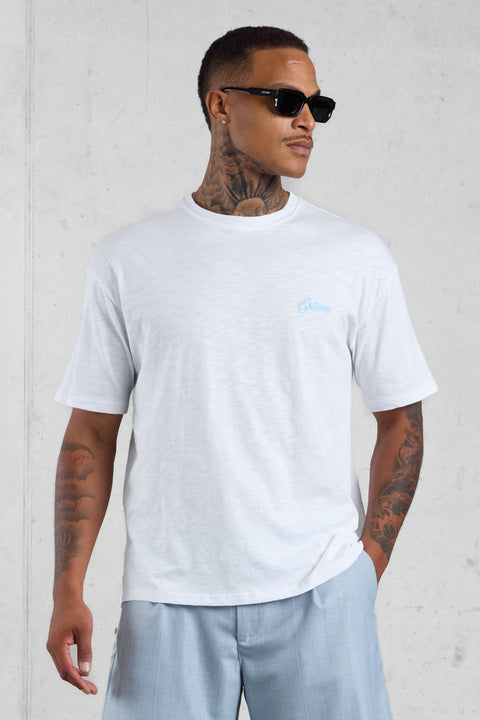 WHITE SIGNATURE REGULAR TEE