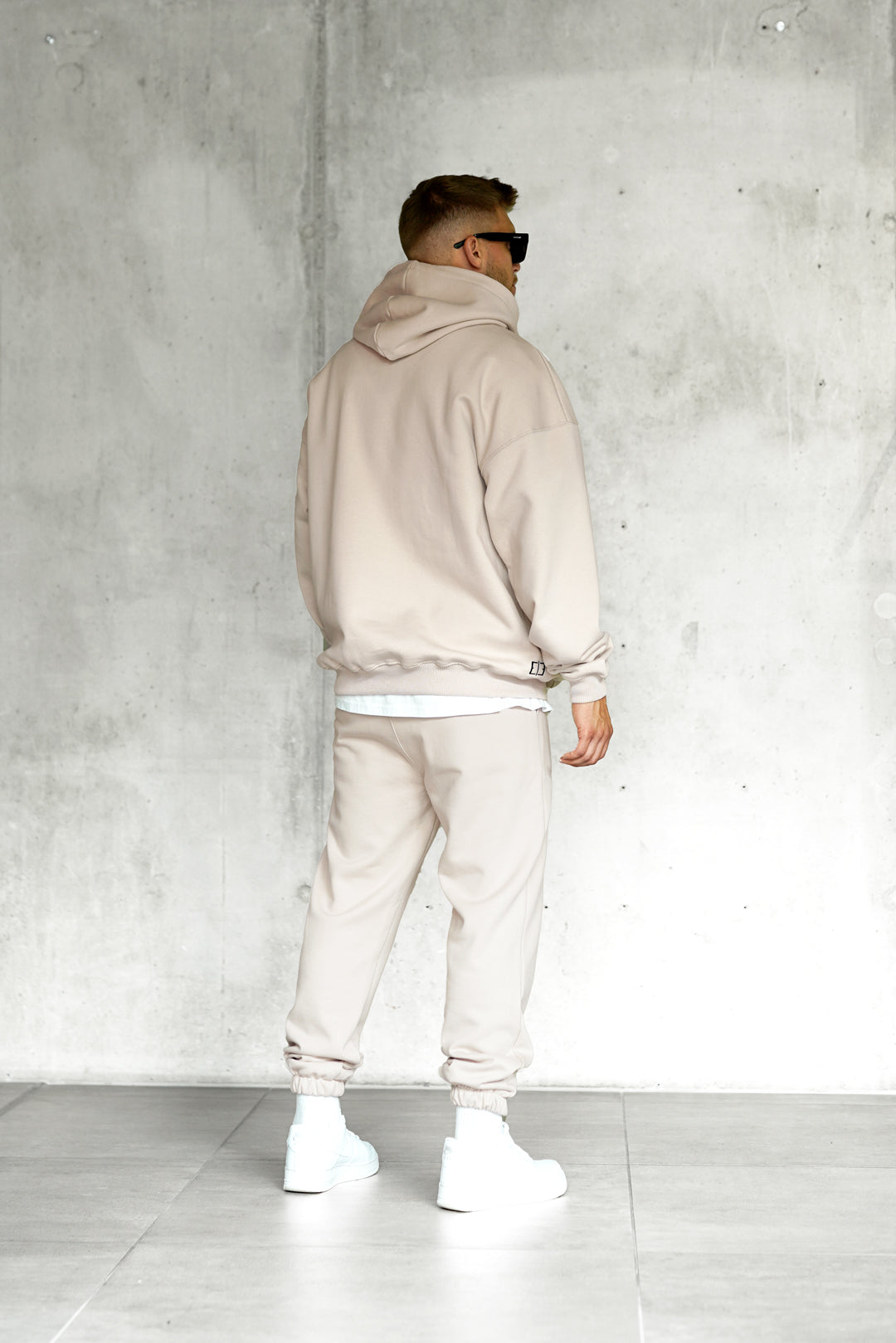 STONE DISCREET OVERSIZED HOODIE