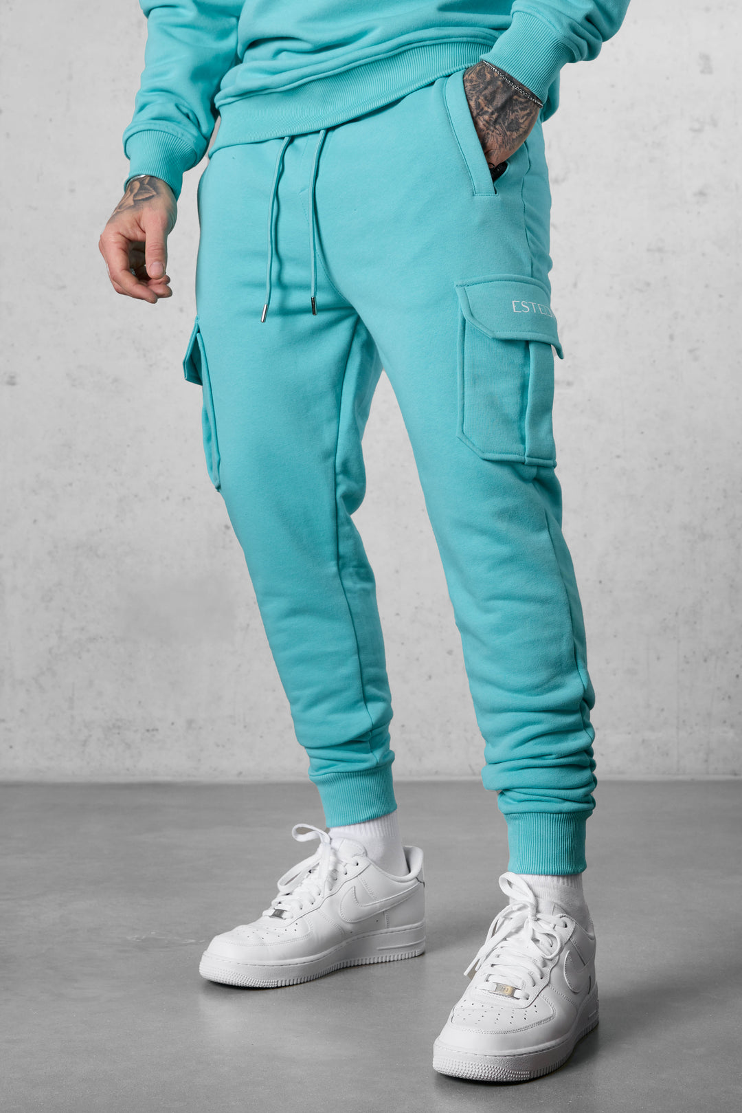 TURQUOISE CARGO SWEATPANTS