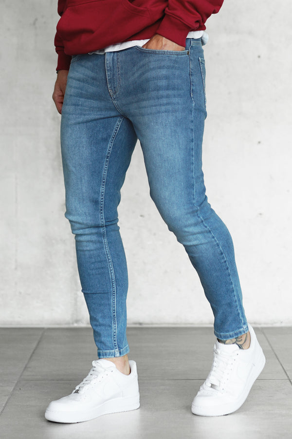 WASHED BLUE BASIC JEANS