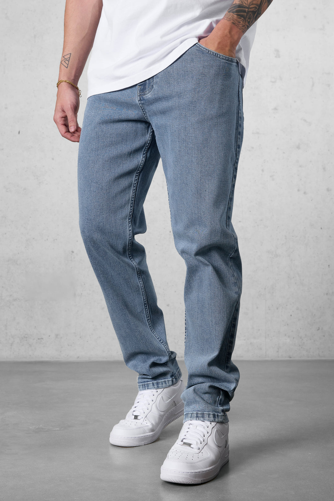 WASHED GREYBLUE BASIC STRAIGHT JEANS