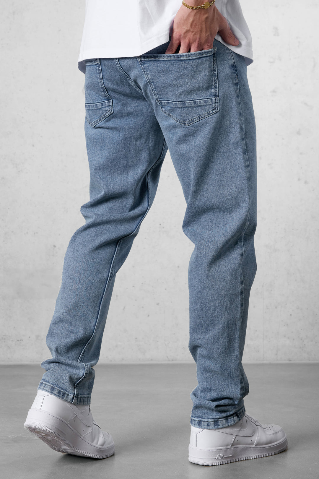 WASHED GREYBLUE BASIC STRAIGHT JEANS