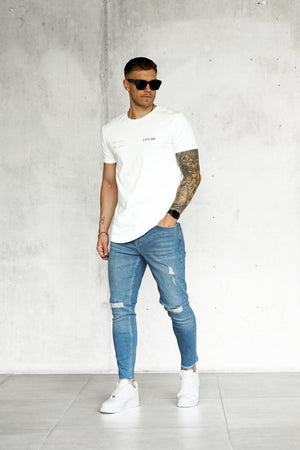 WHITE ENDLESS SUMMER TEE