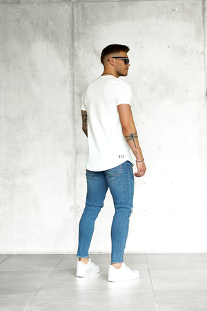 WHITE ENDLESS SUMMER TEE