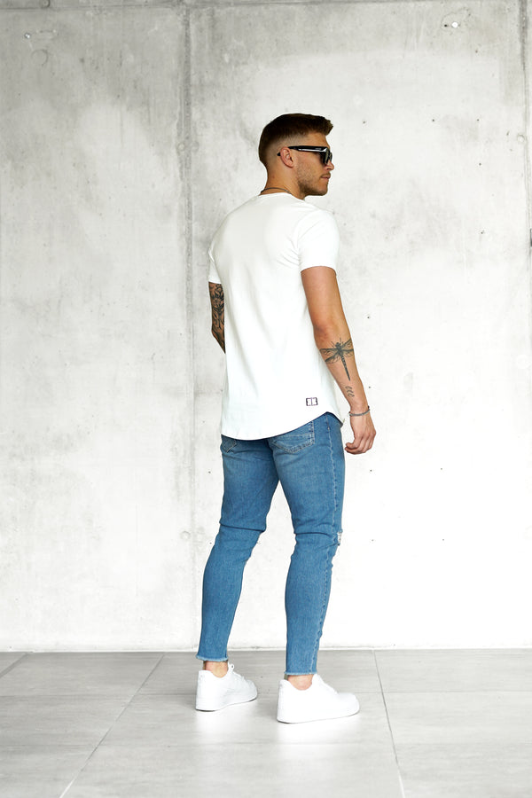 WHITE ENDLESS SUMMER TEE