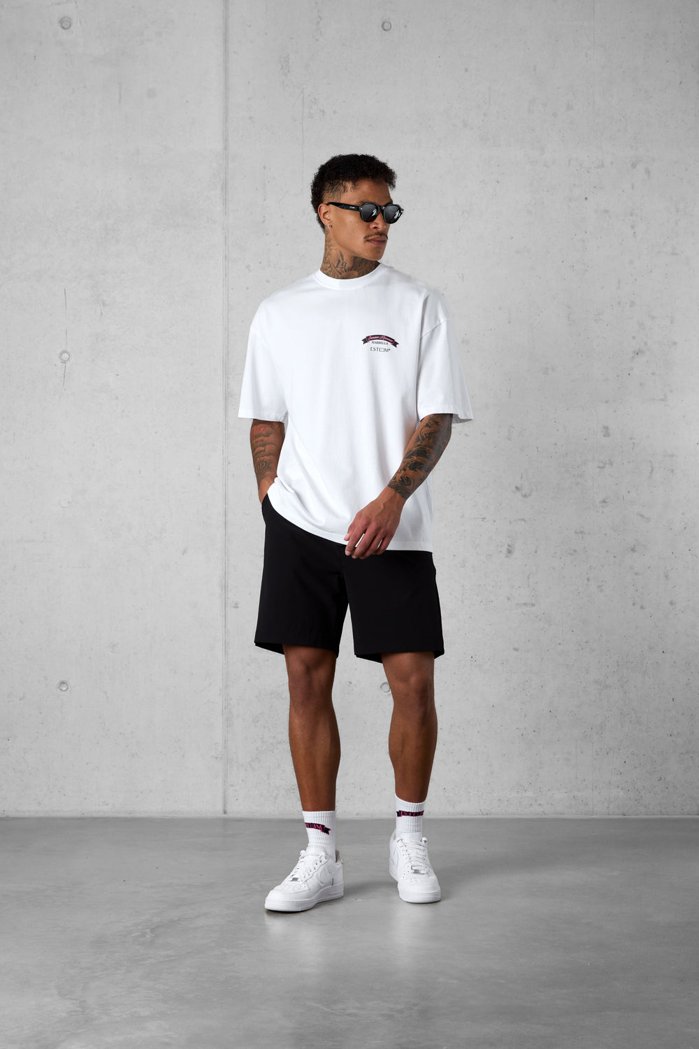 WHITE SUMMER ROMANCE OVERSIZED TEE