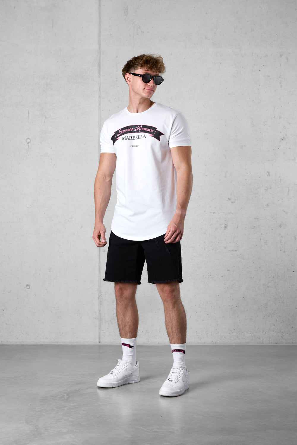 WHITE SUMMER ROMANCE TEE