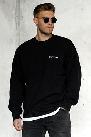 BLACK OVERSIZED KNIT SWEATER