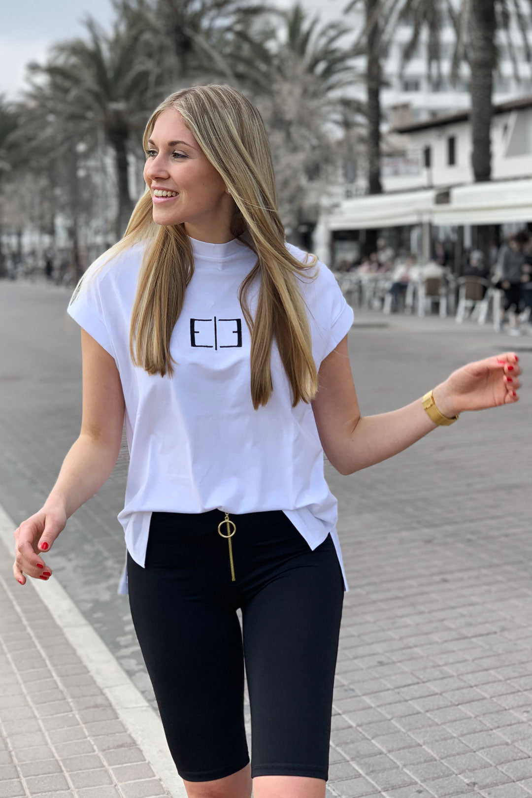 WHITE LOGO SLOT TEE