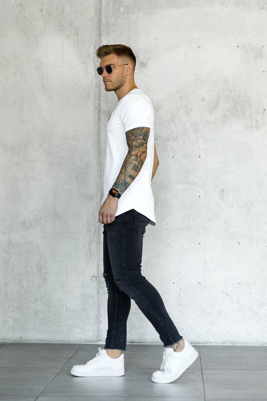 WHITE LOGO TEE